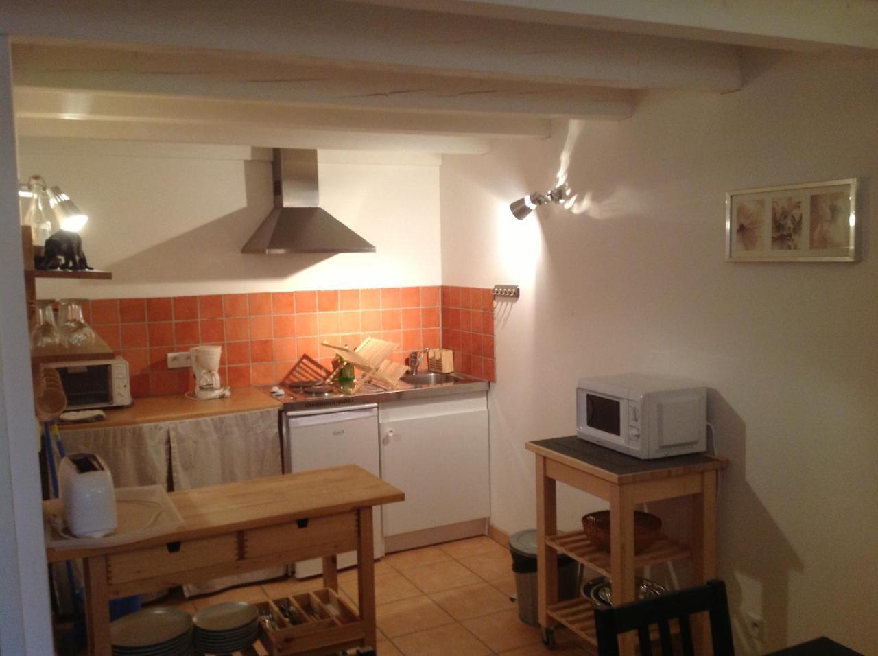 De La Condamine Apartment